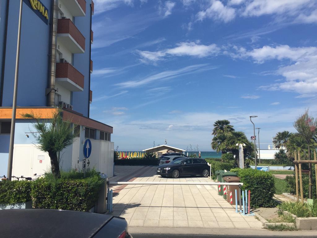 Hotel Marina Фано Экстерьер фото