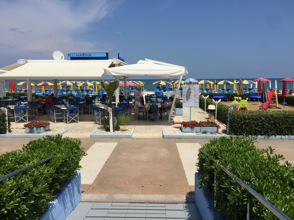 Hotel Marina Фано Экстерьер фото