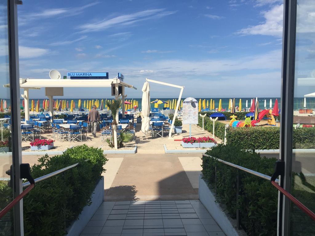 Hotel Marina Фано Экстерьер фото