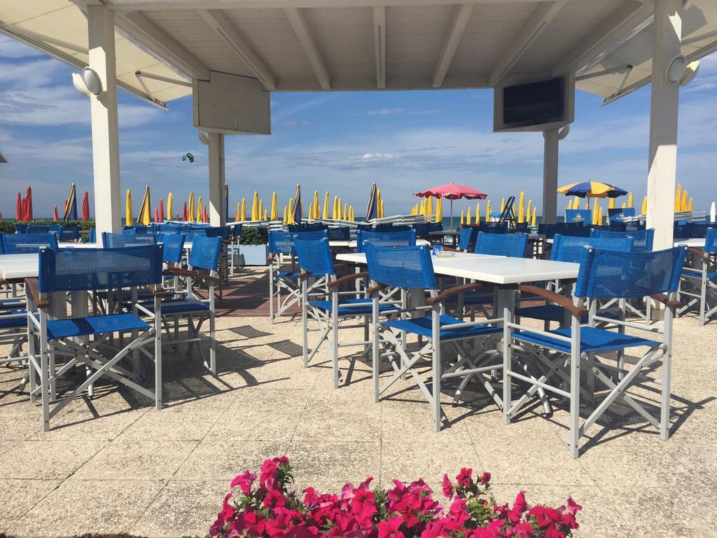 Hotel Marina Фано Экстерьер фото