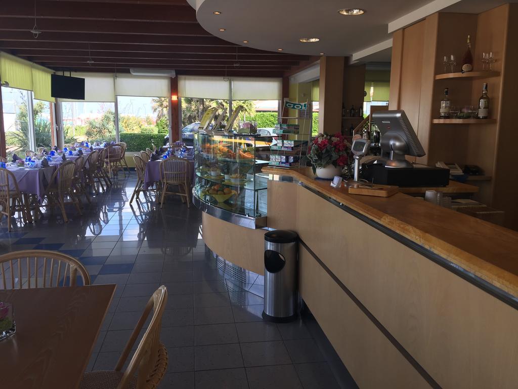 Hotel Marina Фано Экстерьер фото